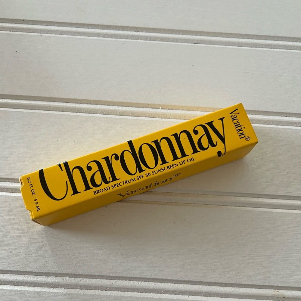 Vacation Chardonnay SPF 30 Lip Oil - Yellow Gold Packaging - Picture 2 of 5
